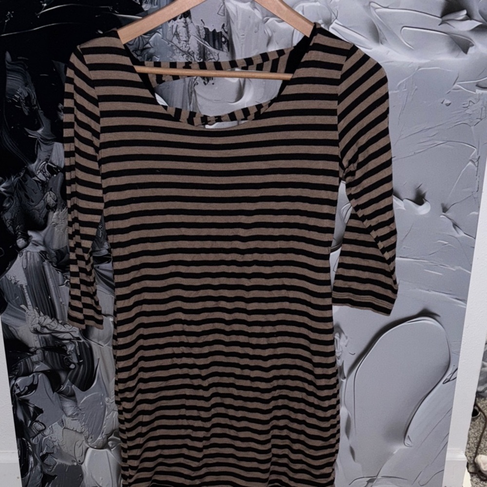 Soprano Black and Tan Striped Garment